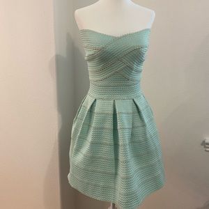 Strapless dress